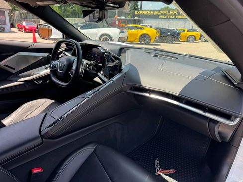 Used 2021 Chevrolet Corvette Stingray Preferred Cpe w/ Engine Appearance Package RWD image 22