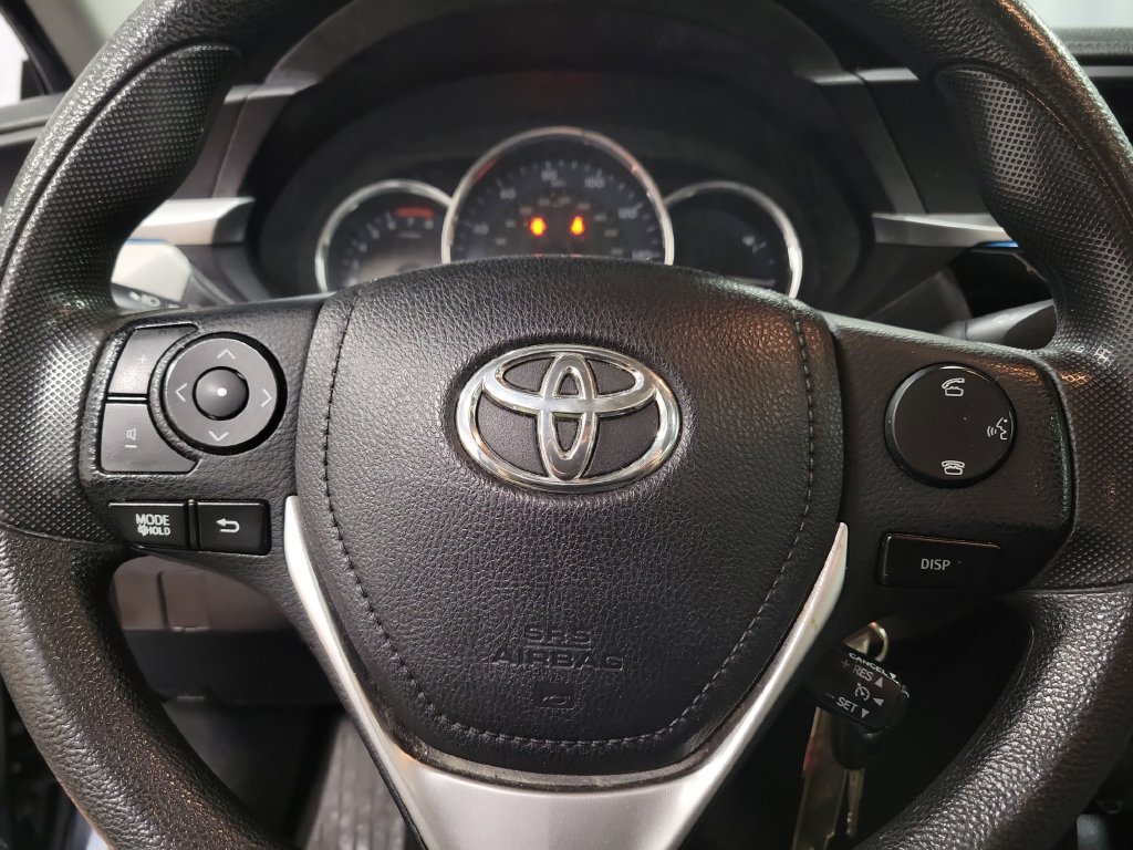Used 2015 Toyota Corolla LE FWD image 23