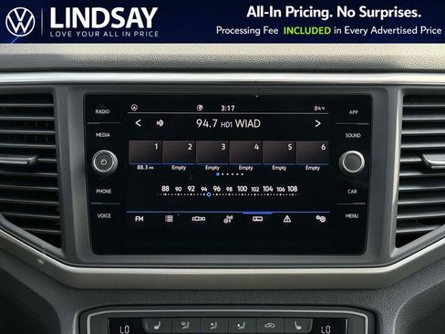 Used 2021 Volkswagen Atlas Cross Sport SE FWD image 14