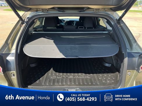 Used 2025 Subaru Outback Premium AWD/4WD image 16