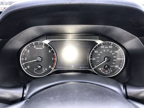 Used 2024 Nissan Altima 2.5 SV image 15