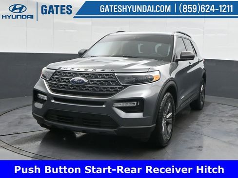 Used 2021 Ford Explorer XLT w/ Equipment Group 202A image 6