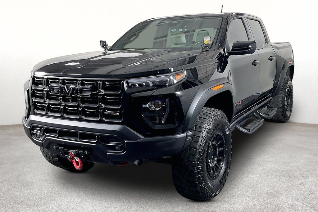 Used 2025 GMC Canyon AT4 w/ AT4X AEV Edition AWD/4WD image 13