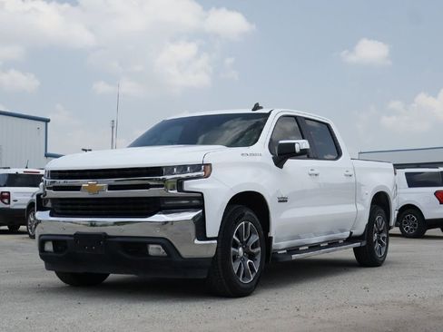 Used 2020 Chevrolet Silverado 1500 LT w/ Texas Edition RWD image 2