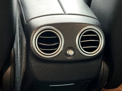 Used 2020 Mercedes-Benz E 350 Sedan image 14