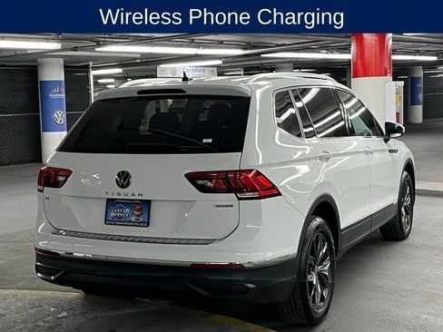 Used 2022 Volkswagen Tiguan SE image 6