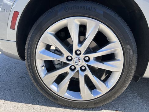 Certified 2023 Buick Envision Avenir FWD image 22