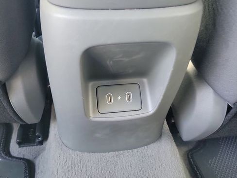 Used 2025 Hyundai Elantra SEL FWD image 22