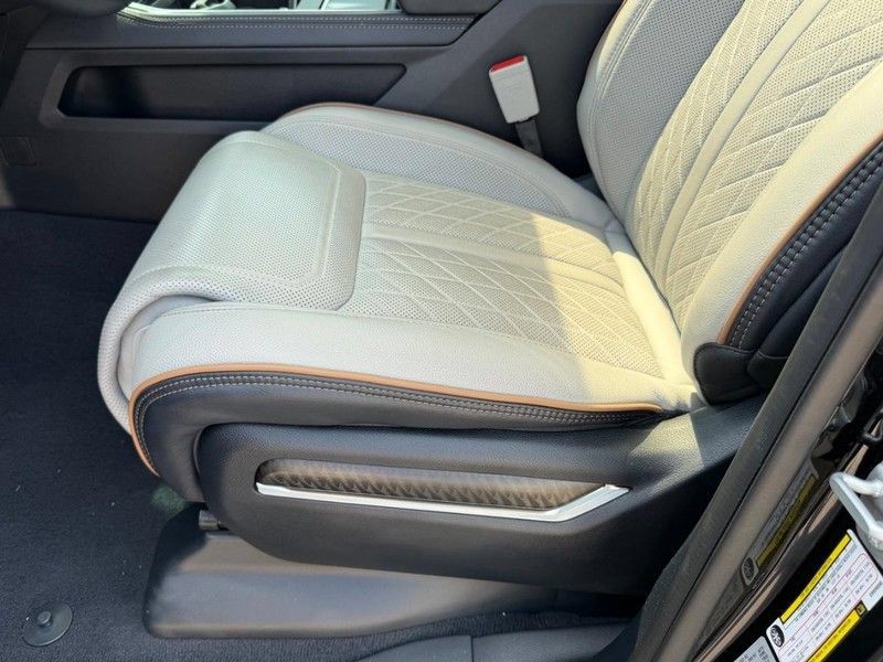 Used 2025 RAM 1500 Tungsten AWD/4WD image 20