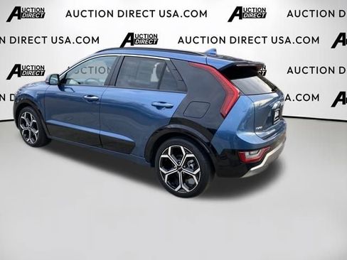 Used 2023 Kia Niro SX Touring image 20