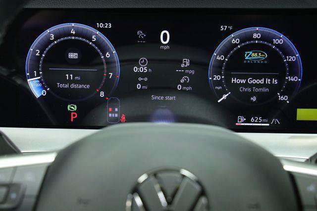 New 2026 Volkswagen Tiguan SE R-Line FWD image 16