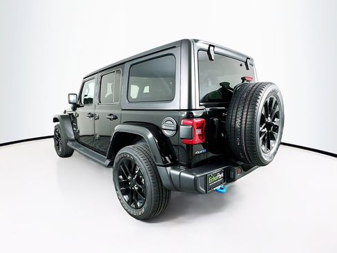 Used 2022 Jeep Wrangler Sahara image 5