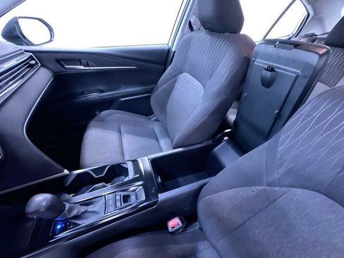 Used 2025 Toyota Camry LE w/ Convenience Package FWD image 28