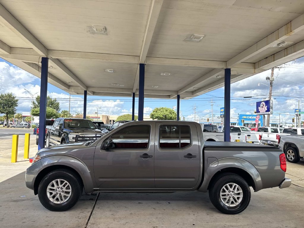 Used 2016 Nissan Frontier SV w/ SV Value Truck Package RWD image 4
