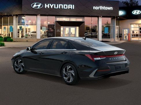 New 2026 Hyundai Elantra Limited FWD image 5