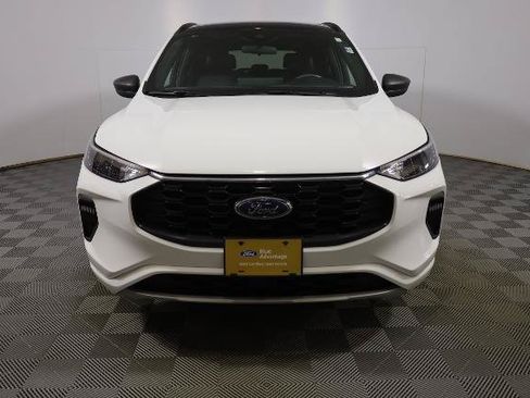 Certified 2023 Ford Escape ST-Line w/ Tech Pack #1 AWD/4WD image 4