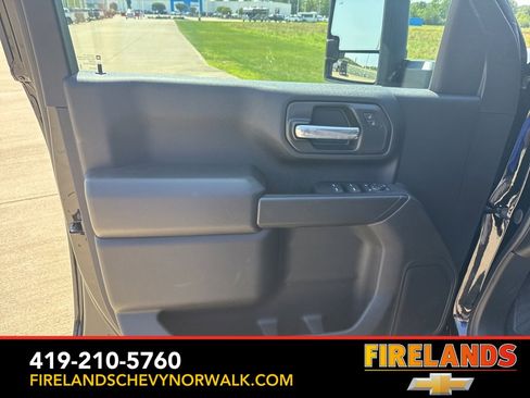 New 2025 Chevrolet Silverado 2500 Custom w/ Custom Value Package image 15