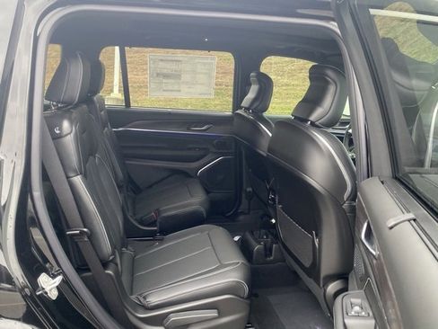 New 2025 Jeep Grand Cherokee L Overland w/ Advanced Protech Group III image 34