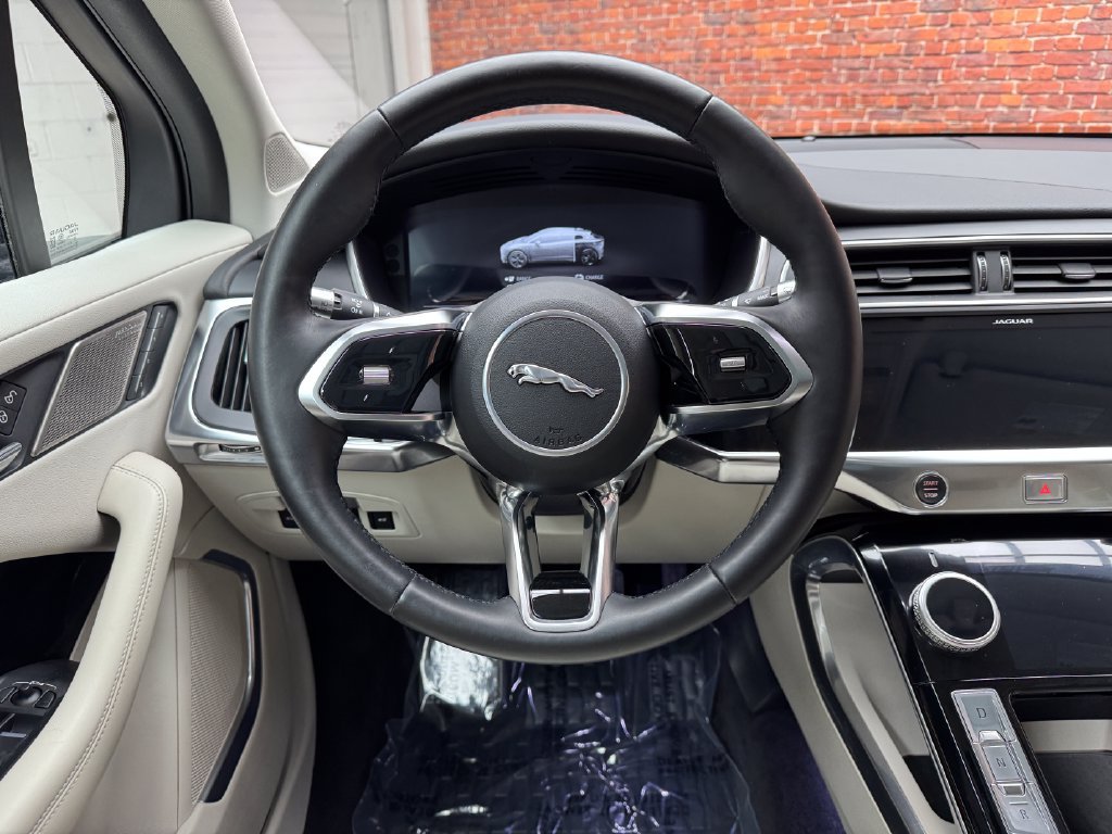 Used 2020 Jaguar I-PACE SE AWD/4WD image 16