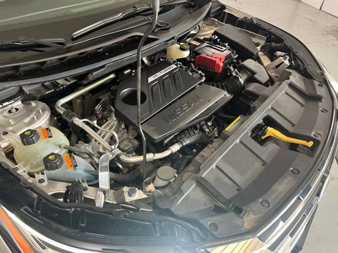 Used 2025 Nissan Rogue Platinum AWD/4WD image 11