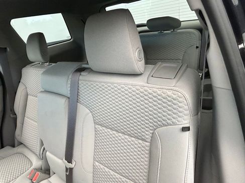 Used 2019 GMC Acadia SLE FWD image 27