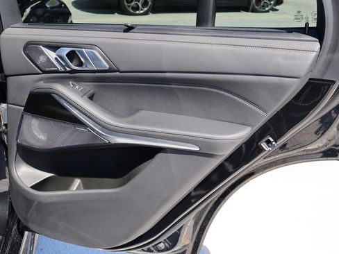 Used 2025 BMW X5 M60i AWD/4WD image 16