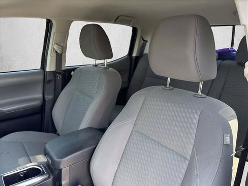 Certified 2020 Toyota Tacoma SR5 RWD image 16