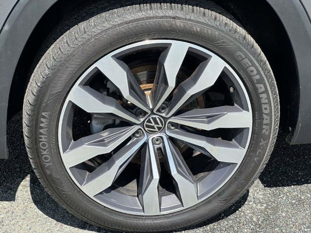 Used 2020 Volkswagen Atlas Cross Sport SEL Premium R-Line AWD/4WD image 10