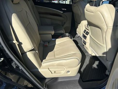 Used 2023 Acura MDX SH-AWD w/ Advance Package image 25