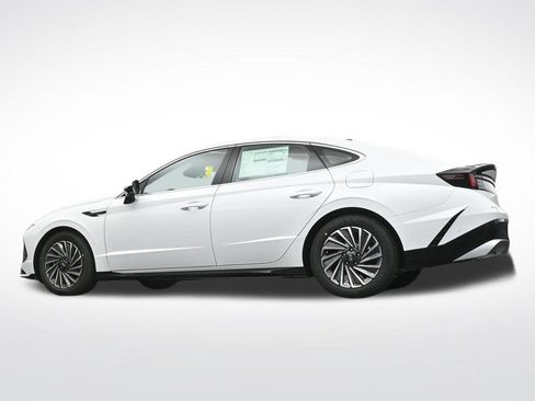 New 2026 Hyundai Sonata Limited FWD image 12