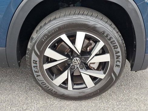 Certified 2023 Volkswagen Atlas Cross Sport SE AWD/4WD image 11