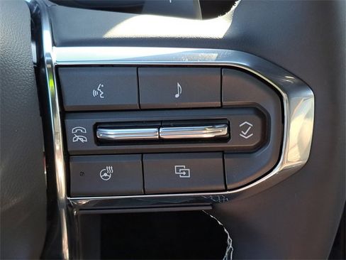 New 2026 GMC Acadia Denali Ultimate w/ LPO, Floor Liner Package image 18