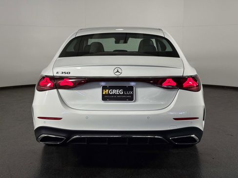 Used 2025 Mercedes-Benz E 350 Sedan image 4