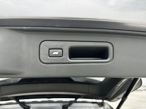 Certified 2024 Honda Pilot Elite image 26