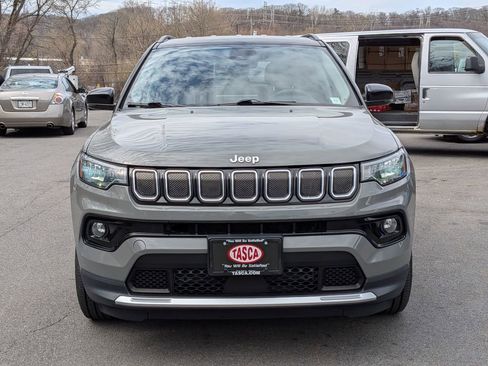 Used 2022 Jeep Compass Limited image 9