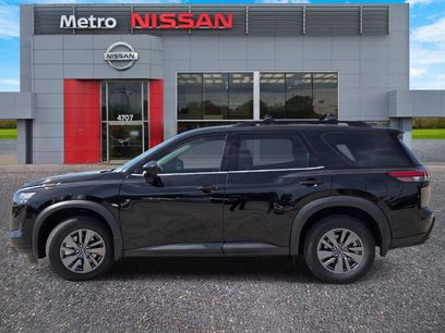 New 2026 Nissan Pathfinder SV