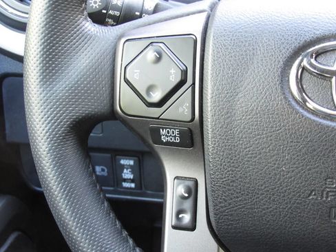 Used 2023 Toyota Tacoma TRD Sport w/ TRD Premium Sport Package AWD/4WD image 26