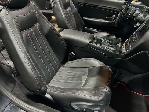 Used 2011 Maserati GranTurismo Convertible image 25