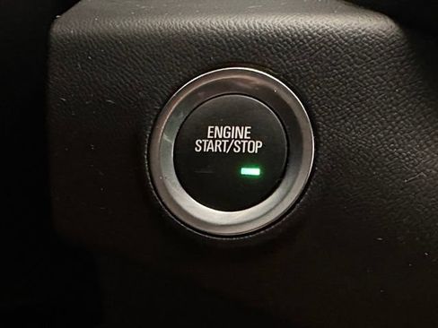 Used 2024 GMC Terrain SLE FWD image 13
