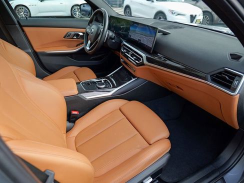 Used 2023 BMW 330i xDrive Sedan w/ Driving Assistance Package AWD/4WD image 33
