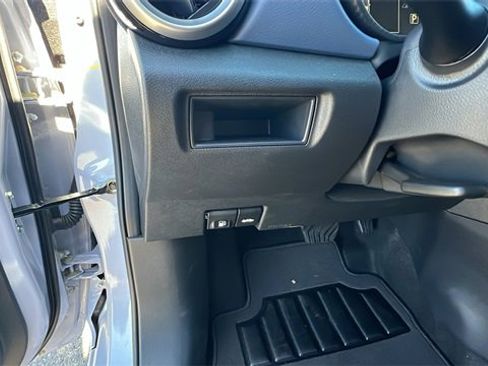 New 2025 Nissan Versa SV w/ Trunk Package image 29