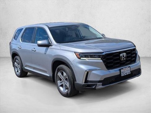 Used 2024 Honda Pilot EX-L image 3