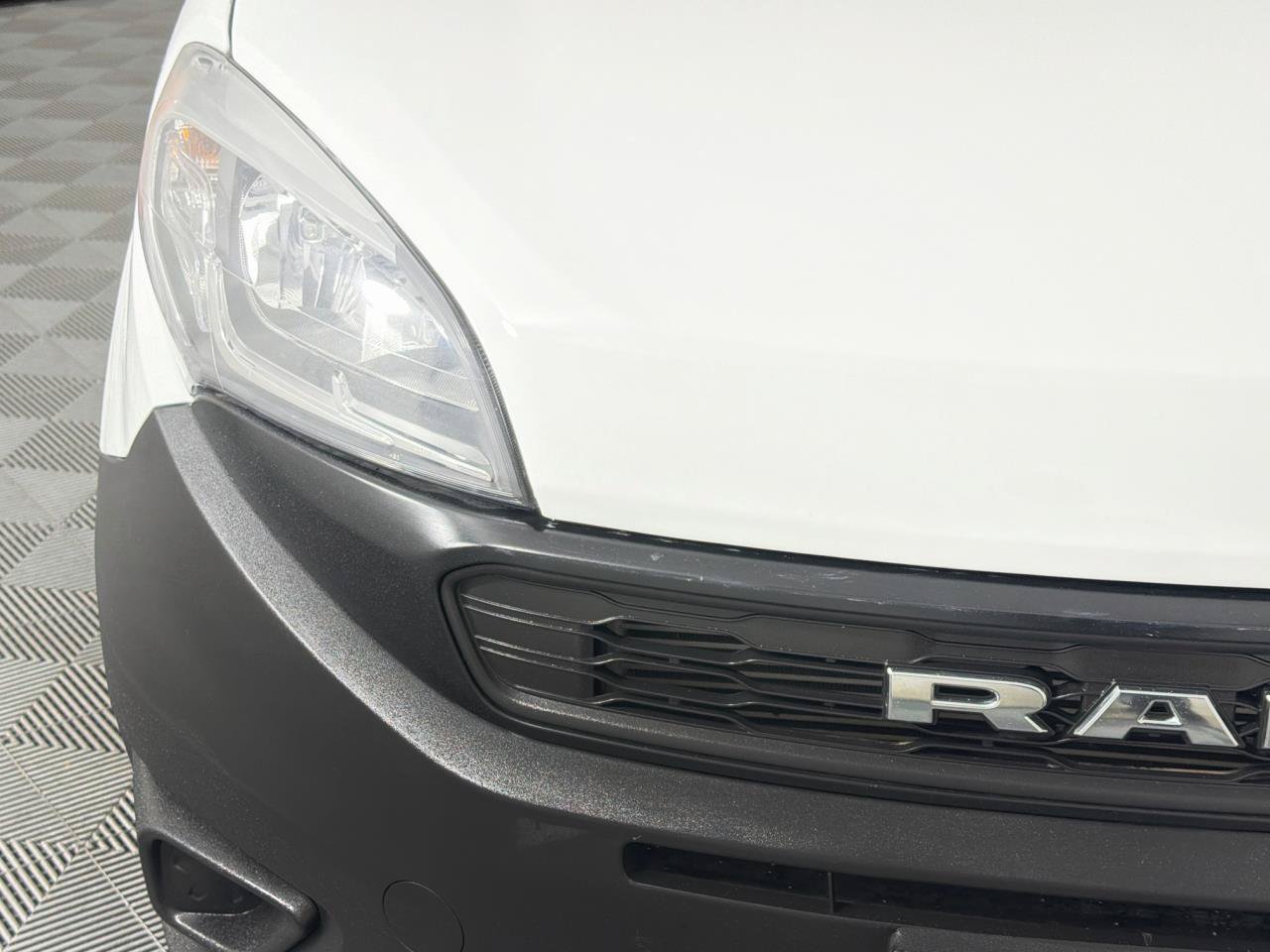 Used 2021 RAM ProMaster City Tradesman FWD image 3