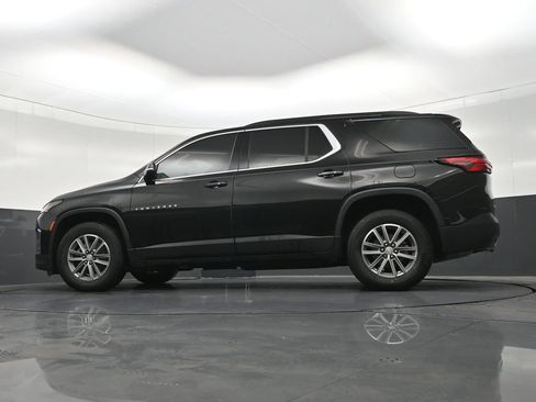 Used 2023 Chevrolet Traverse LT FWD image 25