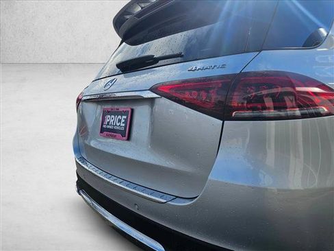 Used 2020 Mercedes-Benz GLE 350 4MATIC w/ Premium Package image 12