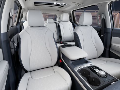 New 2026 Kia Carnival SX FWD image 15