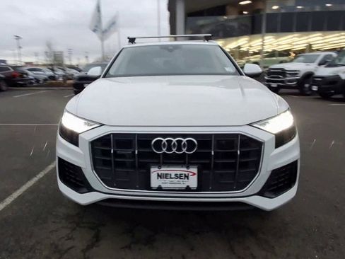 Used 2022 Audi Q8 Premium Plus w/ Premium Plus Package image 3
