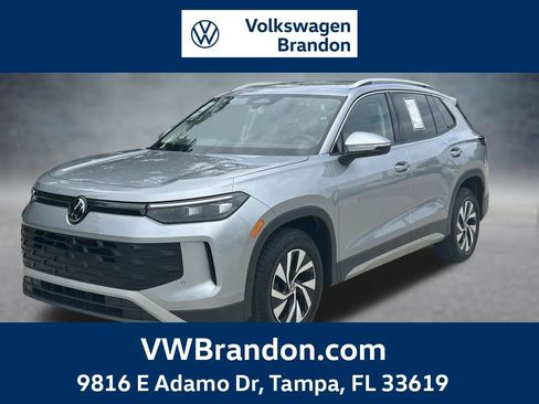 Certified 2025 Volkswagen Tiguan S FWD image 1