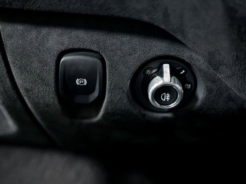 Used 2020 McLaren 720S Performance image 20