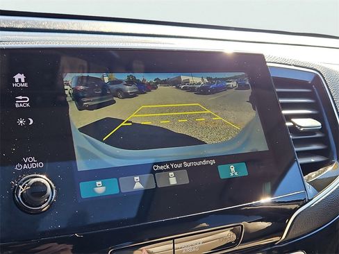 Certified 2022 Honda Pilot Touring image 16